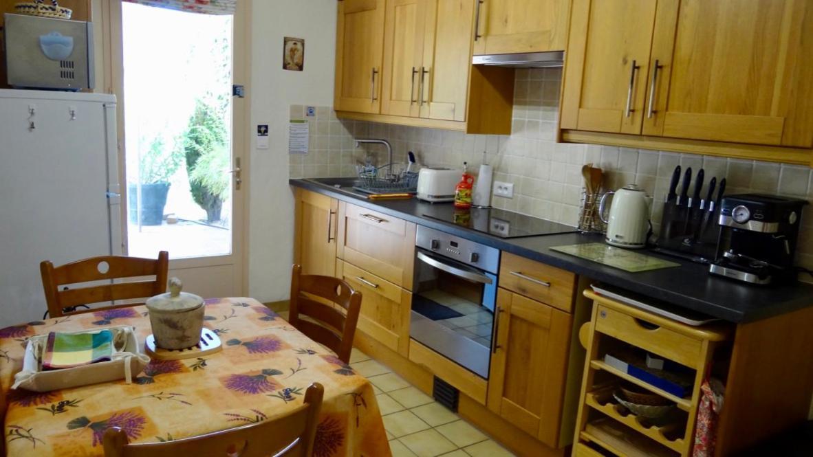 Gite L'Escapade Saint-Saturnin-les-Apt Εξωτερικό φωτογραφία